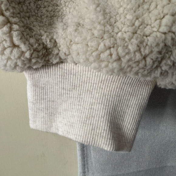 Women's Anthropologie Daily Practice Beige and Green Jacket with Nature Print - Picture 4 of 9